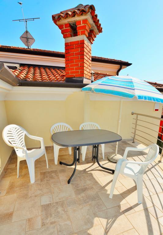 Apartments Sv. Pelegrin Umag Ngoại thất bức ảnh